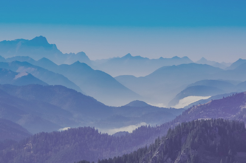 Panorama planinskog horizonta, vođeni smo ambicijom i usidreni integritetom
